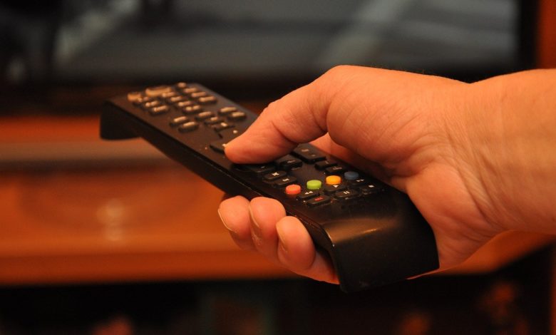 remote control 4891936 1280