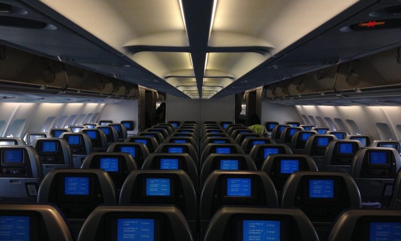 airplane 734363 1280