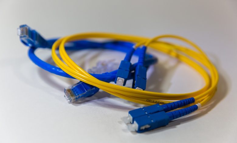 fiber optics 2633604 1280
