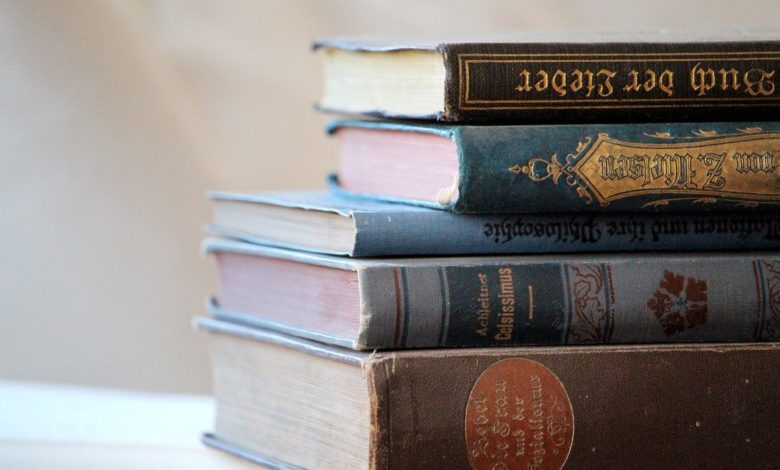 books 4305459 1280
