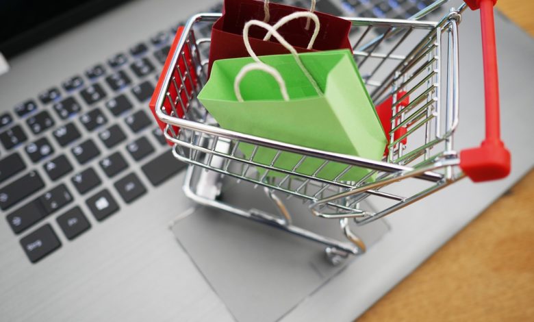 shopping venture 4516039 1280