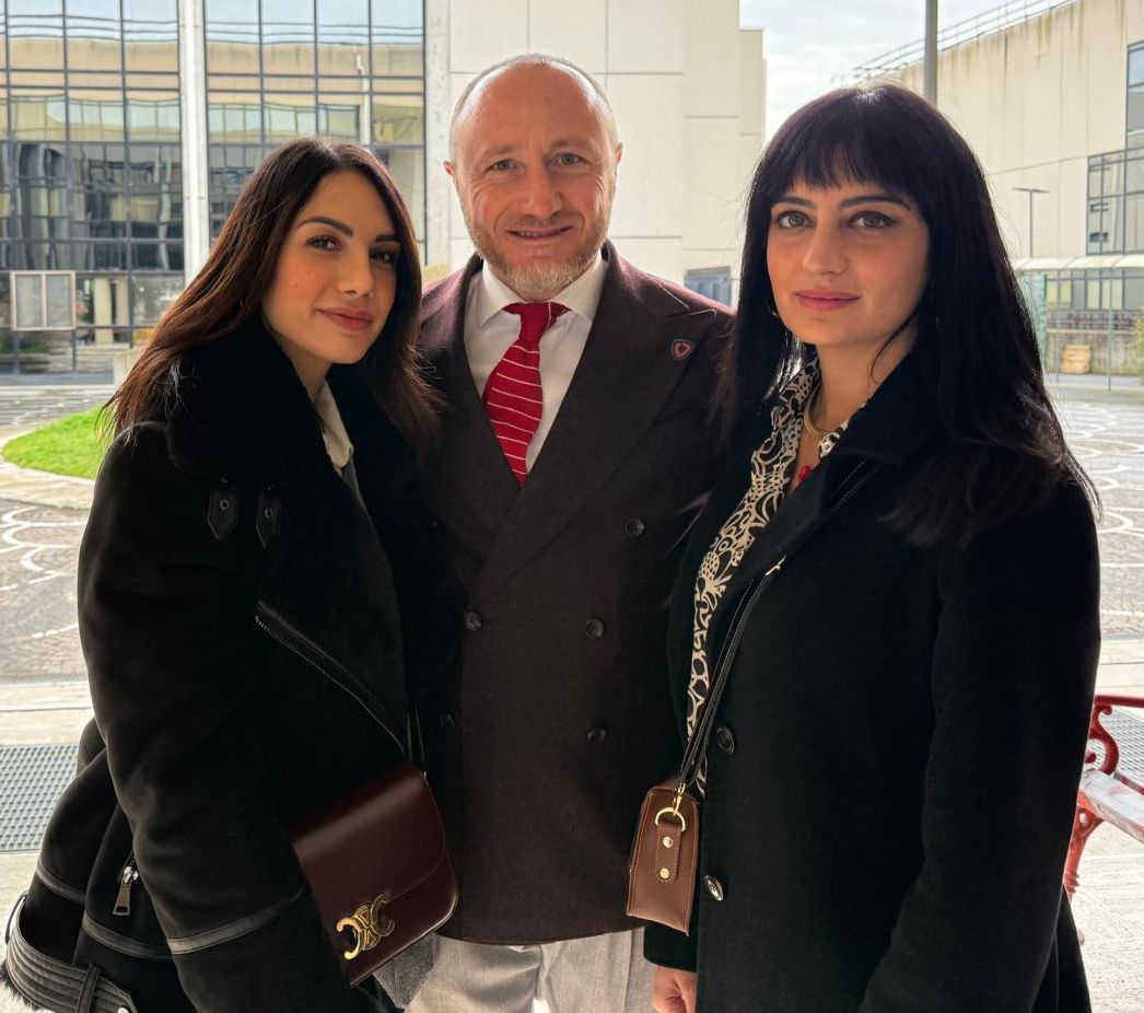 Delia e Serena D'Alessandro titolari di COSMOS con Luigi Gabriele